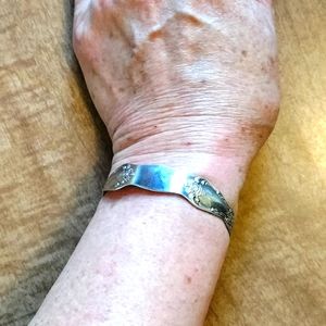 Vintage Rogers Oneida LTD bracelet